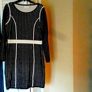 Calvin Klein Black-Cream Knit Sweater Dress size Large